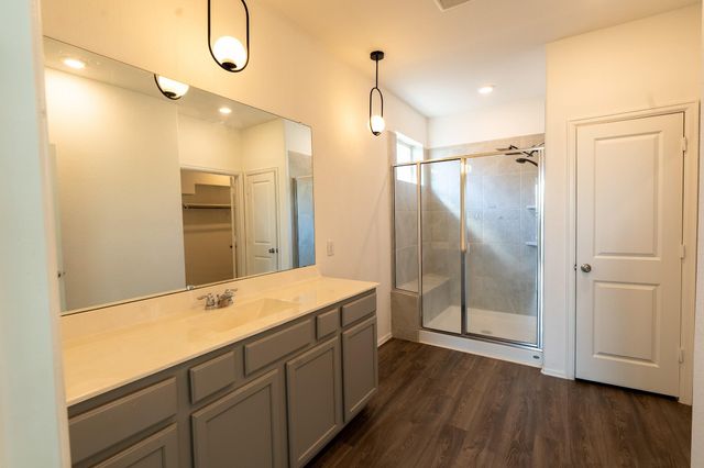 4919 Lenox Grove Lane, Fresno, TX 77583