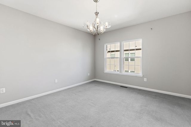 10512 PRESIDENTIAL PKWY, Upper Marlboro, MD 20772