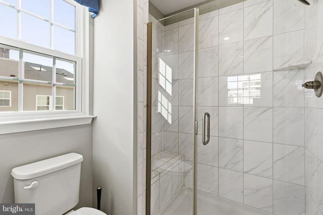 10512 PRESIDENTIAL PKWY, Upper Marlboro, MD 20772