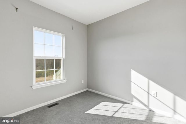 10512 PRESIDENTIAL PKWY, Upper Marlboro, MD 20772