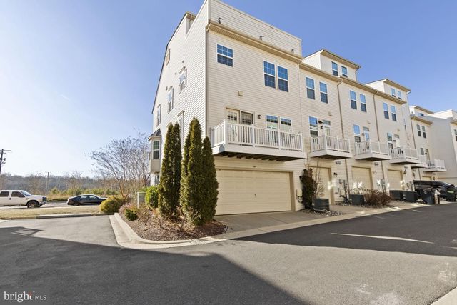 10512 PRESIDENTIAL PKWY, Upper Marlboro, MD 20772