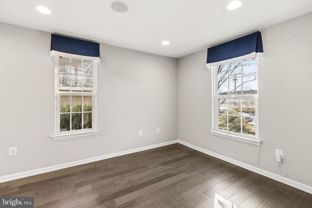 10512 PRESIDENTIAL PKWY, Upper Marlboro, MD 20772