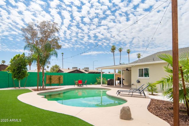 557 S VISALIA Street, Mesa, AZ 85202