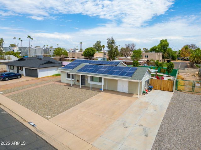 557 S VISALIA Street, Mesa, AZ 85202