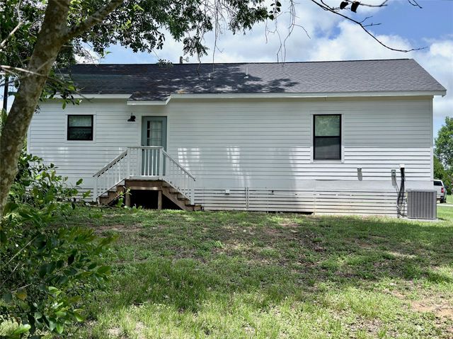 308 Lois Wright Circle, Brenham, TX 77833