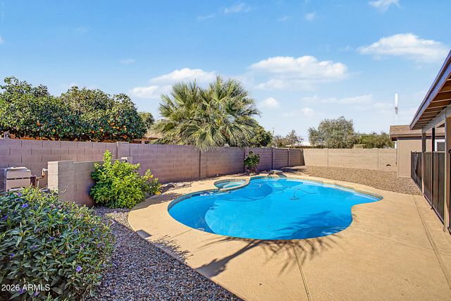 3948 E Hillery Drive, Phoenix, AZ 85032