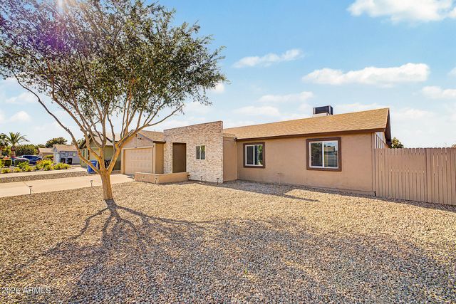 3948 E Hillery Drive, Phoenix, AZ 85032