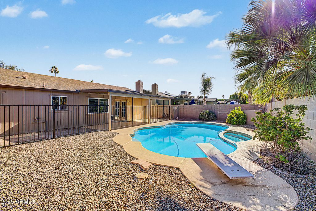 3948 E Hillery Drive, Phoenix, AZ 85032