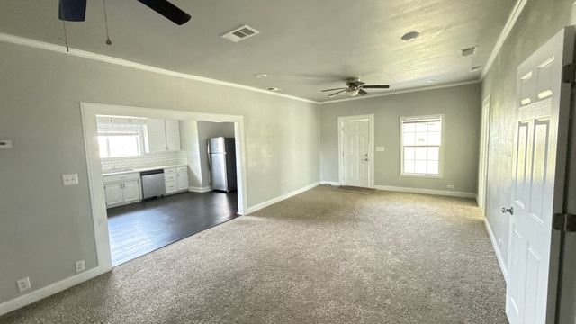 1338 S State Highway 121, Bonham, TX 75418