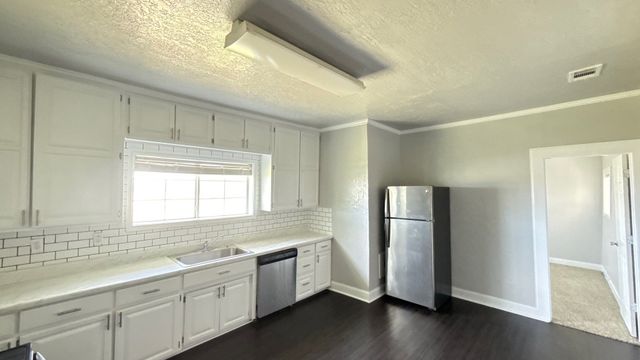 1338 S State Highway 121, Bonham, TX 75418