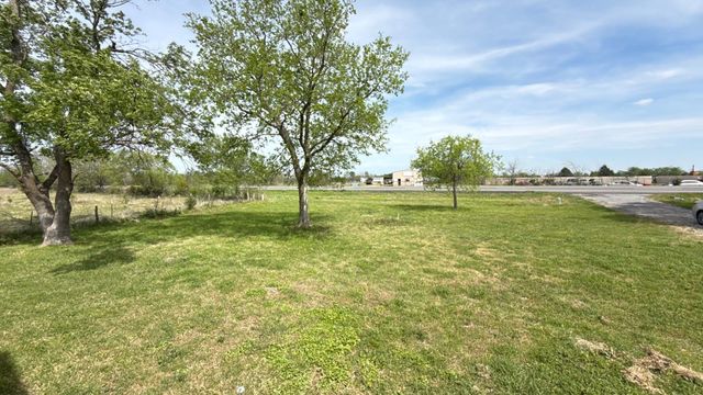 1338 S State Highway 121, Bonham, TX 75418