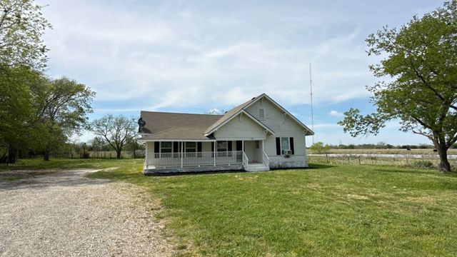 1338 S State Highway 121, Bonham, TX 75418
