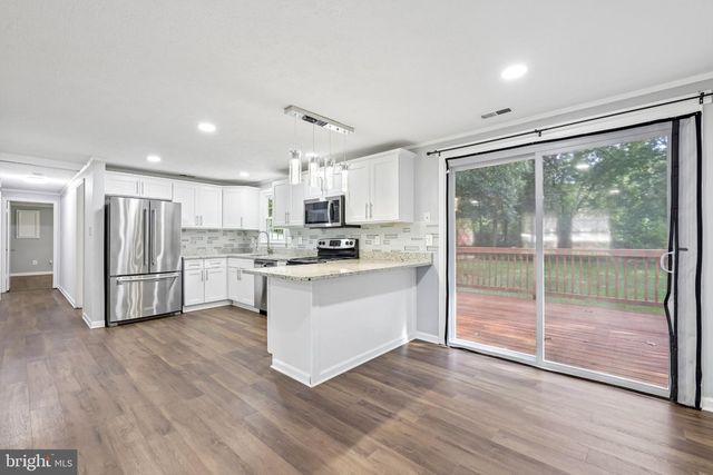 1437 CEDARHURST RD, Shady Side, MD 20764