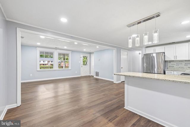 1437 CEDARHURST RD, Shady Side, MD 20764