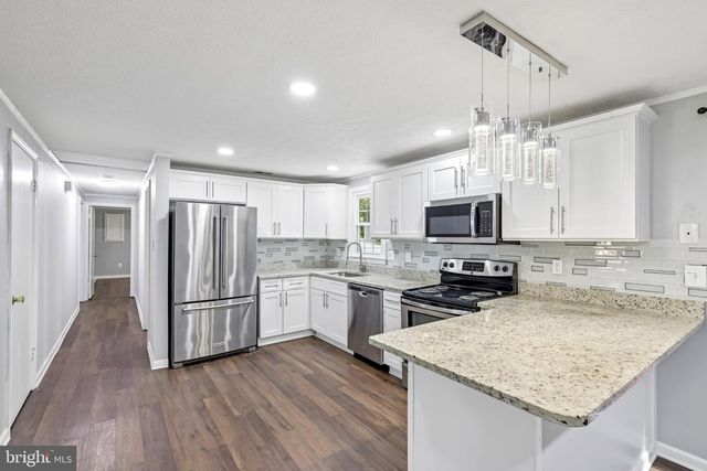 1437 CEDARHURST RD, Shady Side, MD 20764