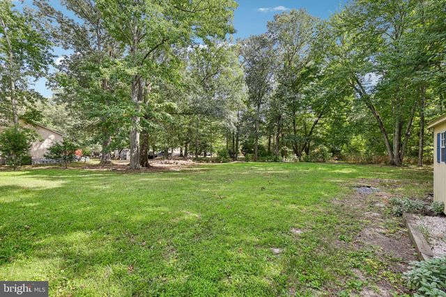 1437 CEDARHURST RD, Shady Side, MD 20764