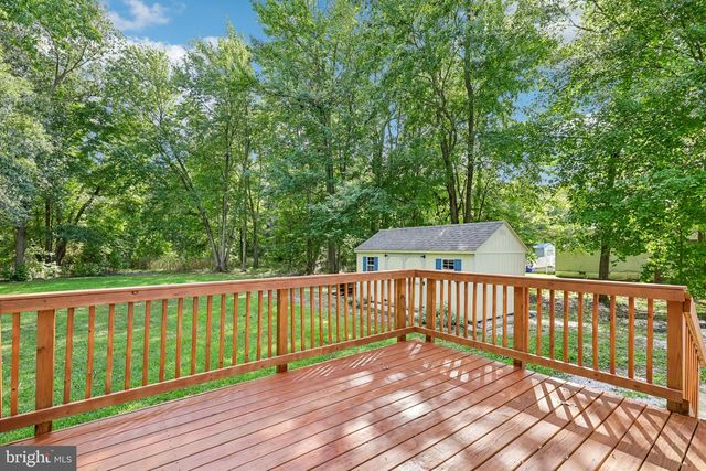 1437 CEDARHURST RD, Shady Side, MD 20764