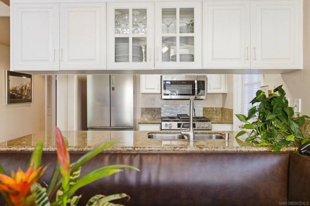 729 Capistrano Pl, San Diego, CA 92109