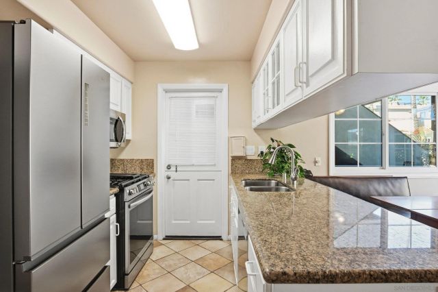 729 Capistrano Pl, San Diego, CA 92109