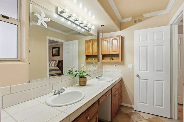 729 Capistrano Pl, San Diego, CA 92109