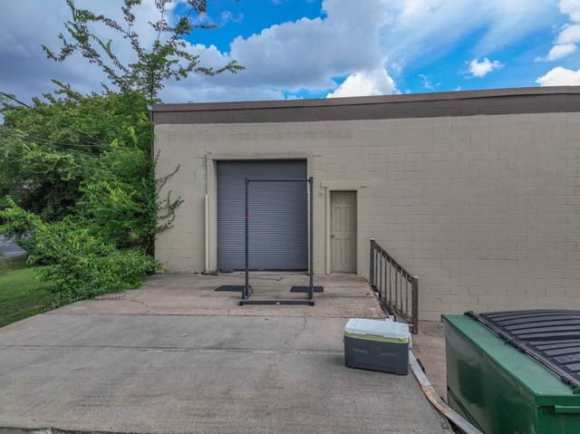 13 Industrial Park Dr, Hendersonville, TN 37075