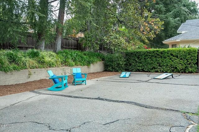 931 Vista Del Valle, La Canada Flintridge, CA 91011