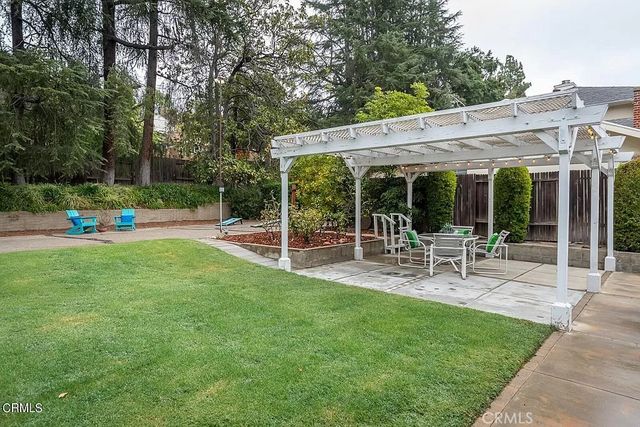 931 Vista Del Valle, La Canada Flintridge, CA 91011