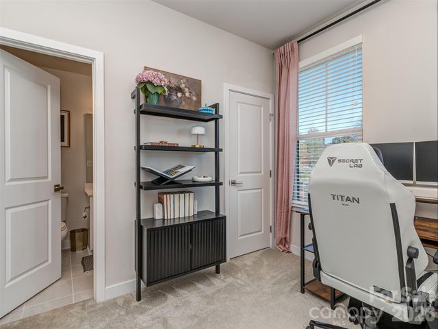 1033 Simcoe Lane, Charlotte, NC 28217