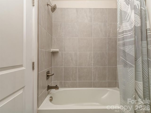 1033 Simcoe Lane, Charlotte, NC 28217