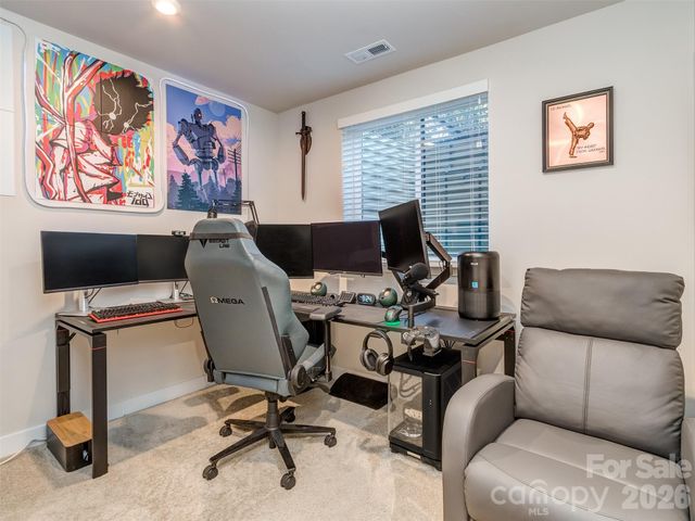 1033 Simcoe Lane, Charlotte, NC 28217