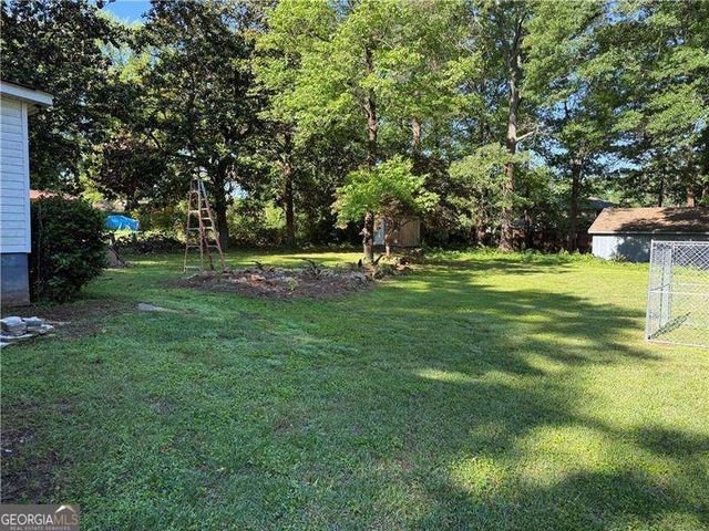 1215 Sheppard Place, Stone Mountain, GA 30083