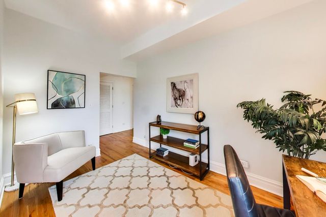 2157 W Erie Street, Chicago, IL 60612