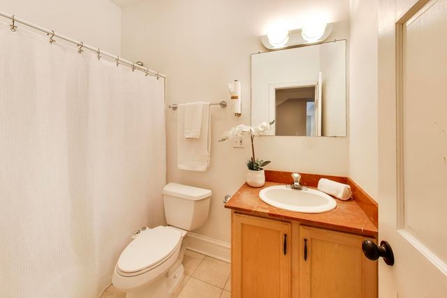 2157 W Erie Street, Chicago, IL 60612
