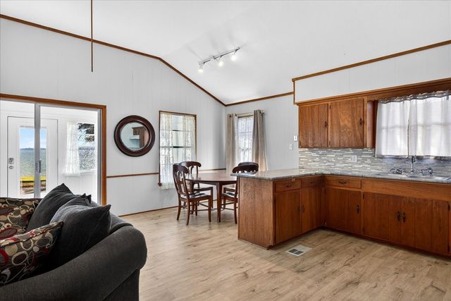 108 Point O View Street, Gun Barrel City, TX 75156