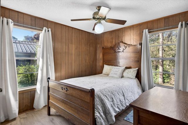 108 Point O View Street, Gun Barrel City, TX 75156