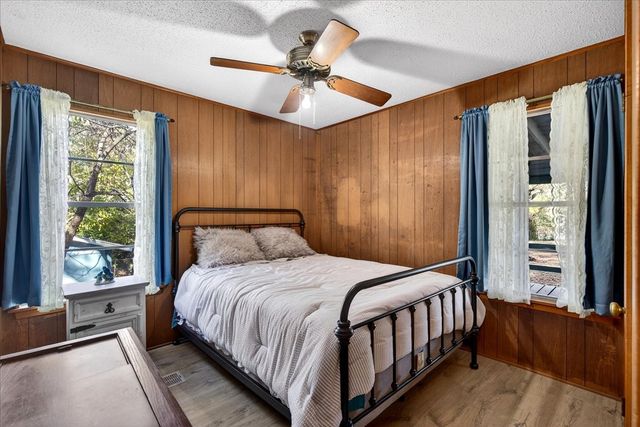 108 Point O View Street, Gun Barrel City, TX 75156