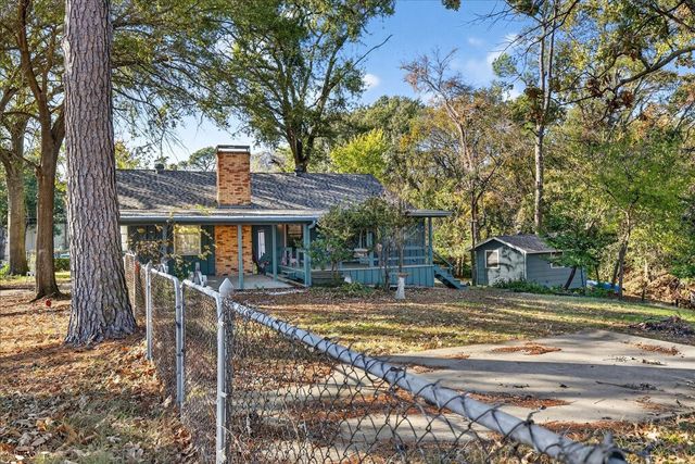 108 Point O View Street, Gun Barrel City, TX 75156