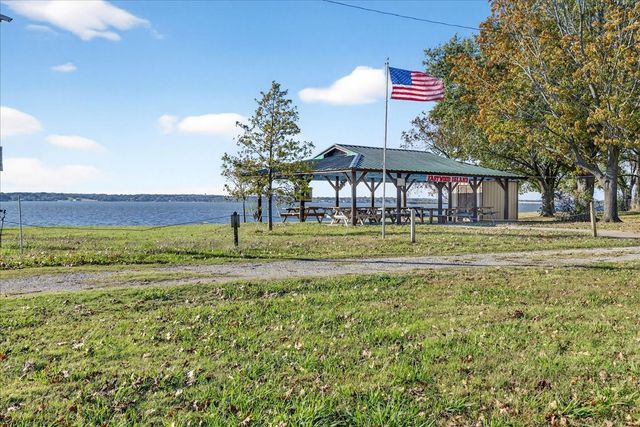 108 Point O View Street, Gun Barrel City, TX 75156