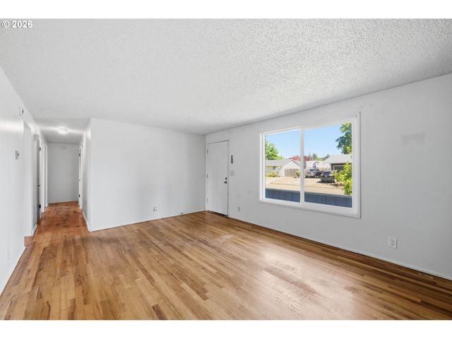 2070 DON JUAN Ave, Eugene, OR 97408