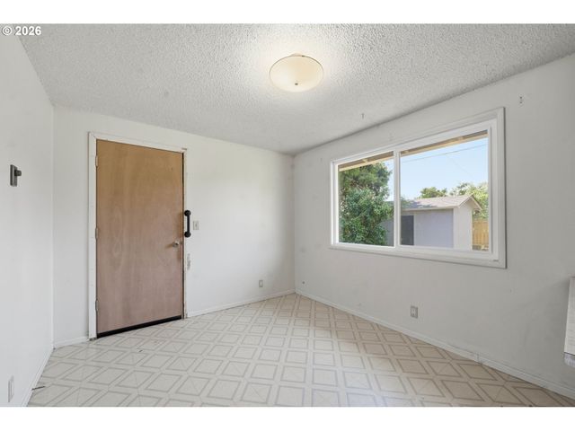 2070 DON JUAN Ave, Eugene, OR 97408