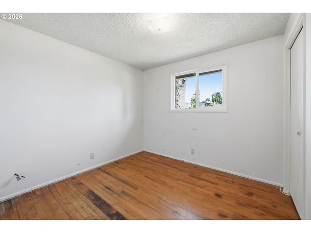 2070 DON JUAN Ave, Eugene, OR 97408
