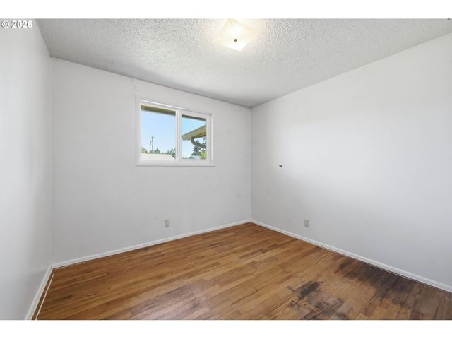2070 DON JUAN Ave, Eugene, OR 97408