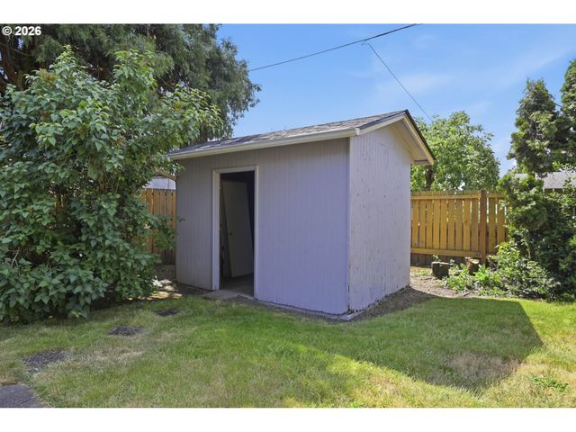 2070 DON JUAN Ave, Eugene, OR 97408