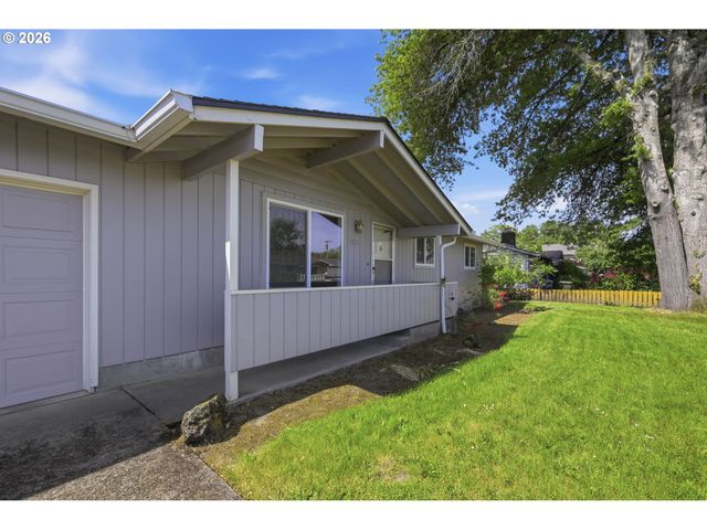 2070 DON JUAN Ave, Eugene, OR 97408