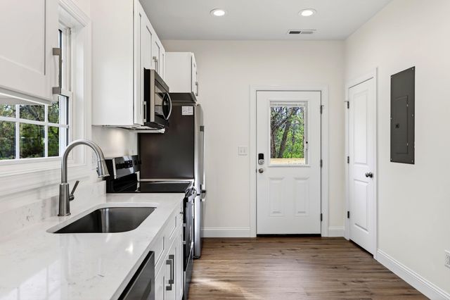 1700 A ST, Waynesboro, VA 22980