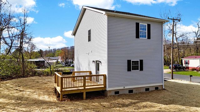 1700 A ST, Waynesboro, VA 22980