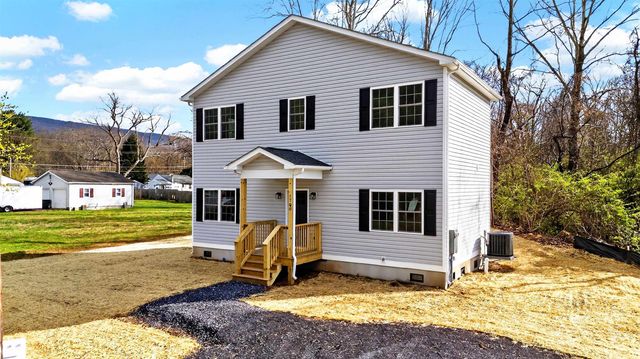 1700 A ST, Waynesboro, VA 22980