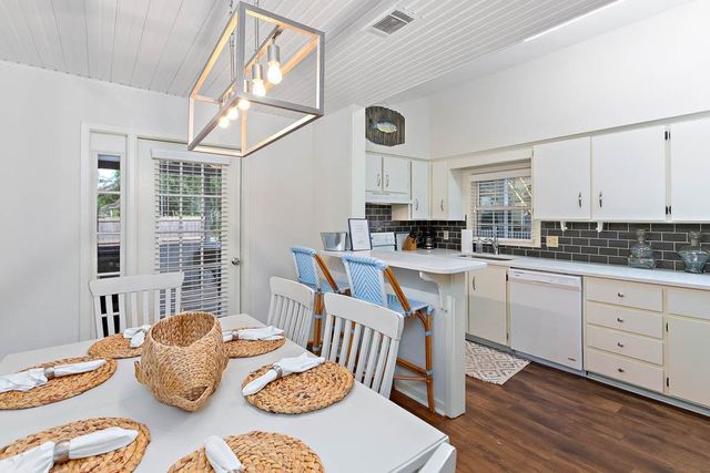 1227 Beachview Drive, St Simons Island, GA 31522