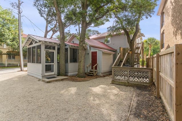 1227 Beachview Drive, St Simons Island, GA 31522