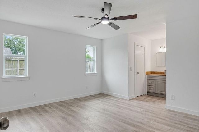 3706 Verhalen Avenue, Houston, TX 77039